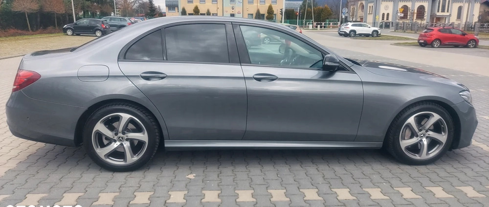 Mercedes-Benz Klasa E cena 149900 przebieg: 45403, rok produkcji 2018 z Rzgów małe 562